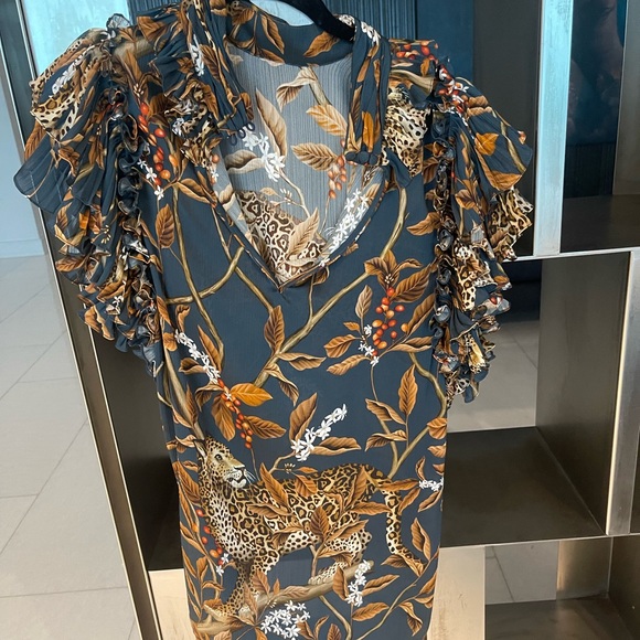 Johanna oritz brand.. the material is 100 percent polyester - Picture 2 of 4